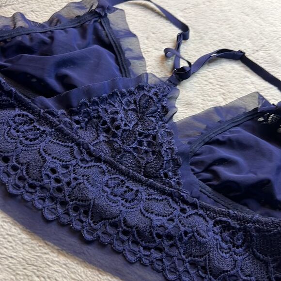 Aerie Blue Lace Bralette - Size Large - Picture 8 of 12
